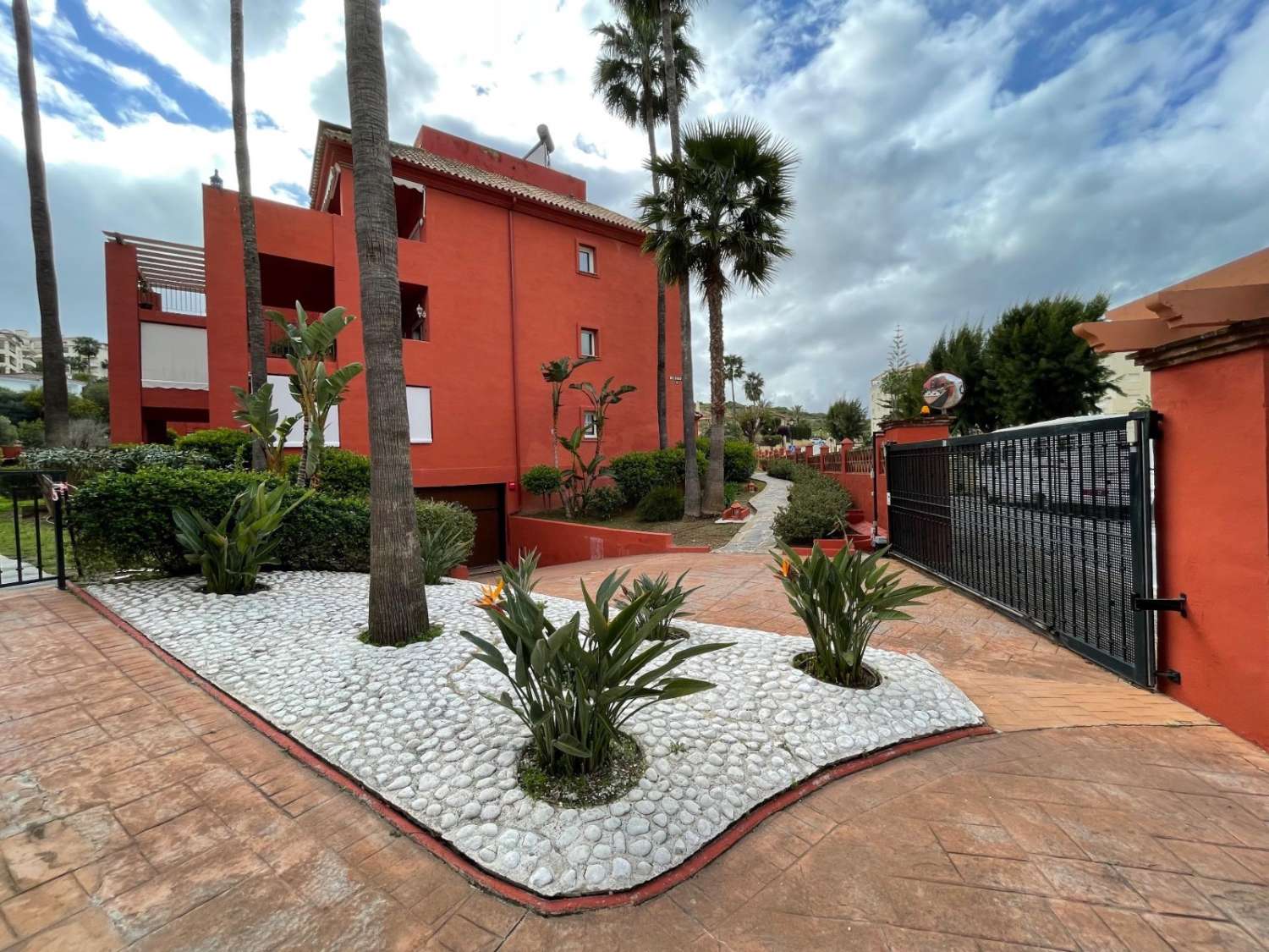 VENTA FANTASTICO ATICO-DUPLEX 3 DORMITORIOS EN MIJAS GOLF