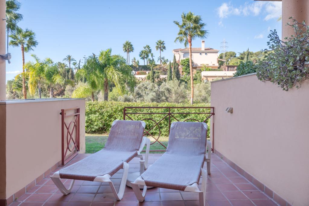 ALQUILER DE LARGA TEMPORADA - RESERVA DE MARBELLA - 2 D - BAJO CON JARDIN