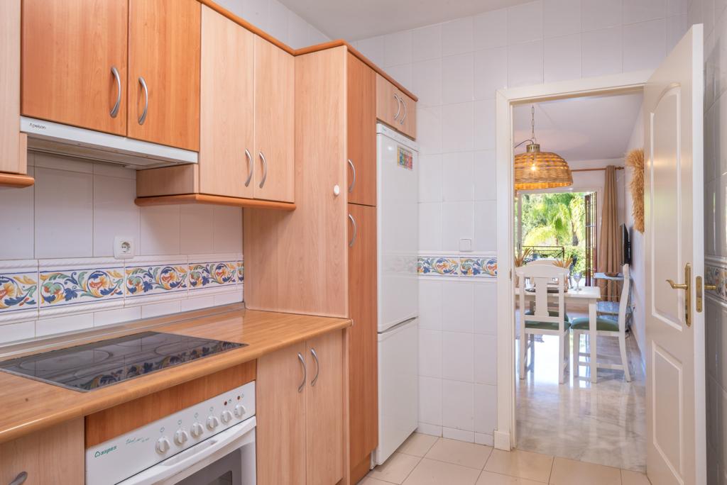 ALQUILER DE LARGA TEMPORADA - RESERVA DE MARBELLA - 2 D - BAJO CON JARDIN