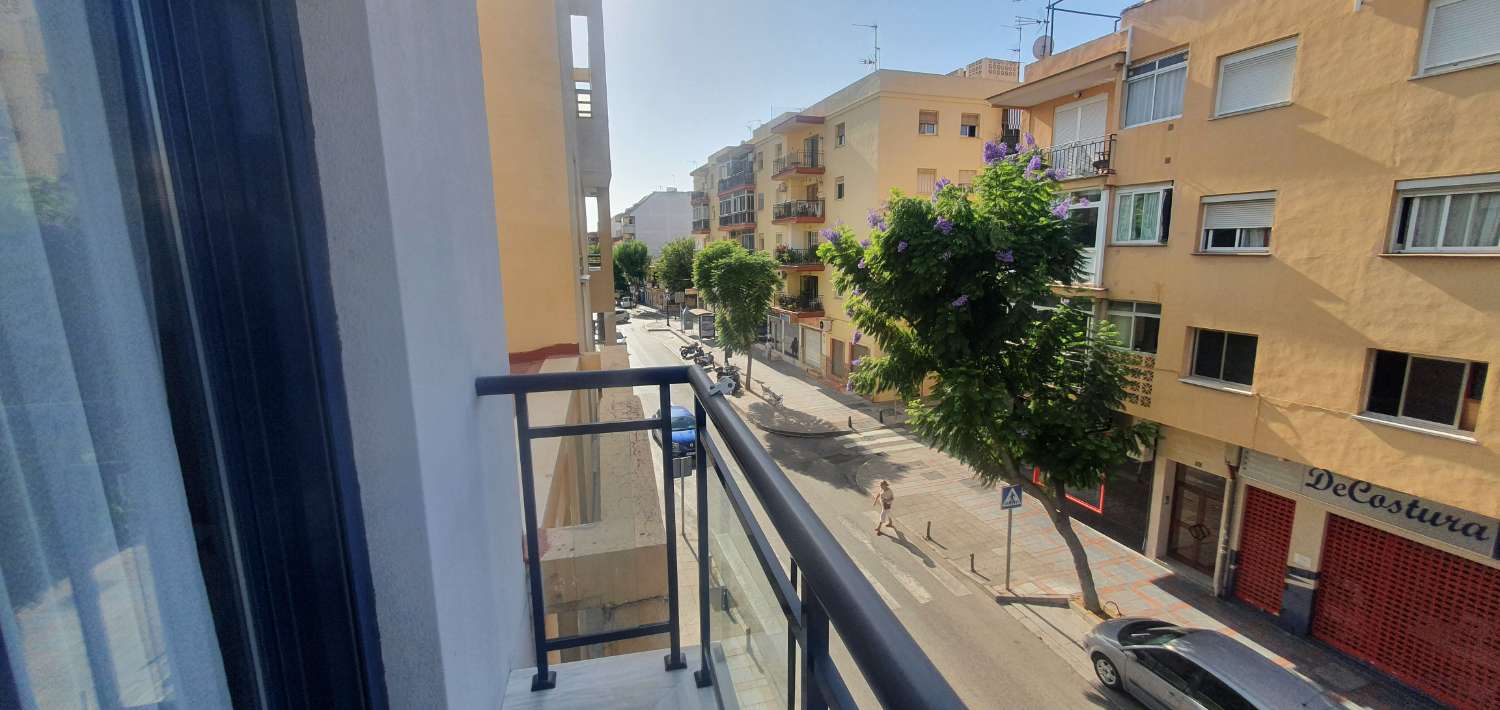 VENTA PISO CENTRICO EN FUENGIROLA