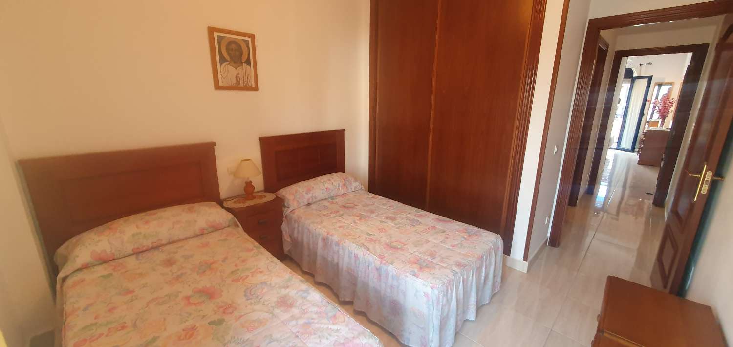 VENTA PISO CENTRICO EN FUENGIROLA