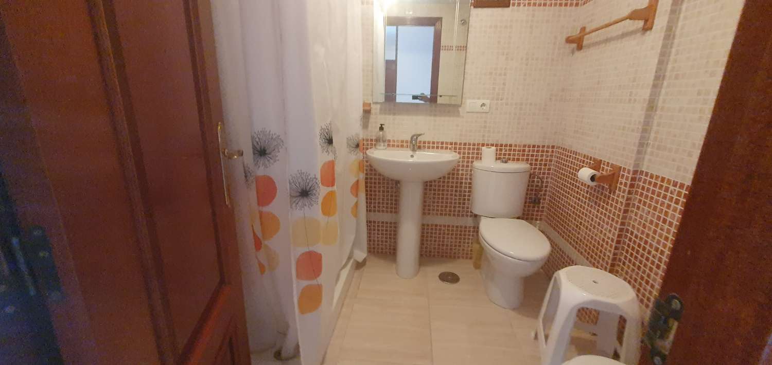 VENTA PISO CENTRICO EN FUENGIROLA