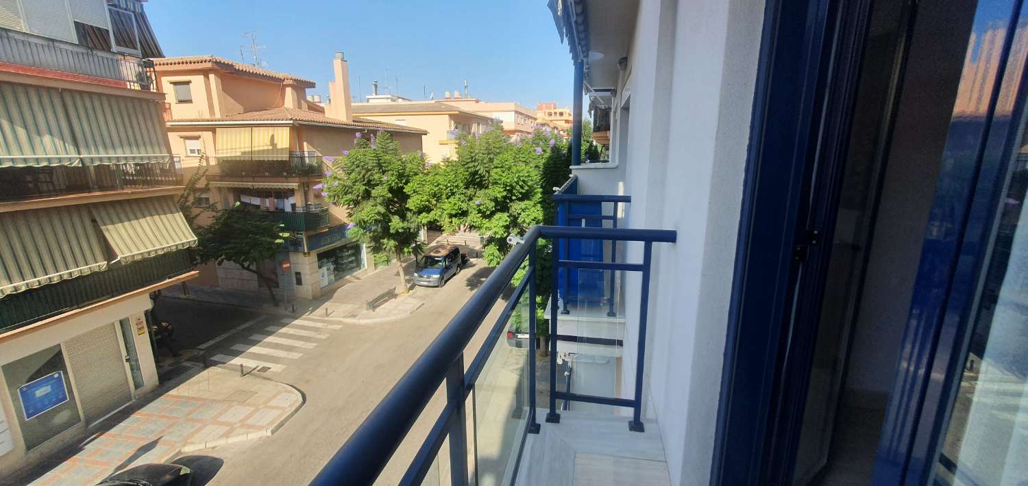 VENTA PISO CENTRICO EN FUENGIROLA