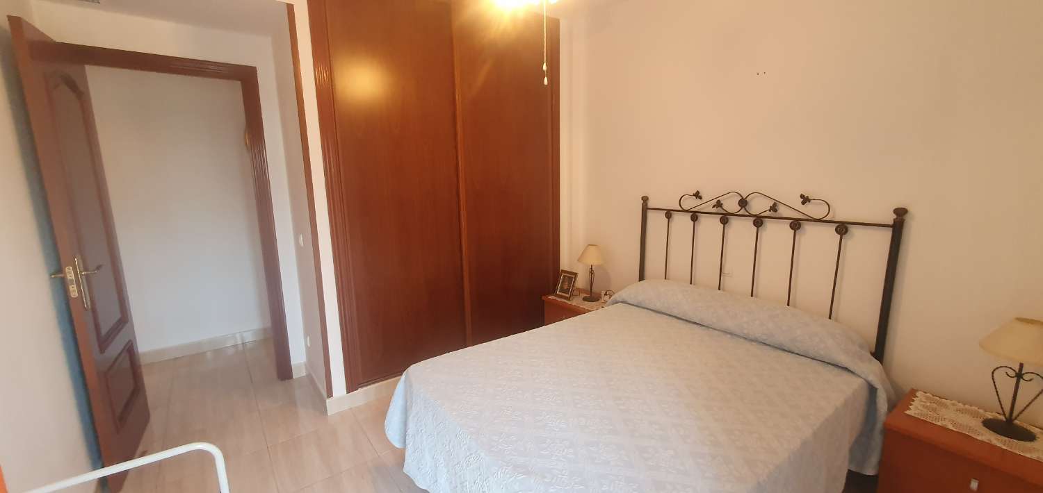 VENTA PISO CENTRICO EN FUENGIROLA