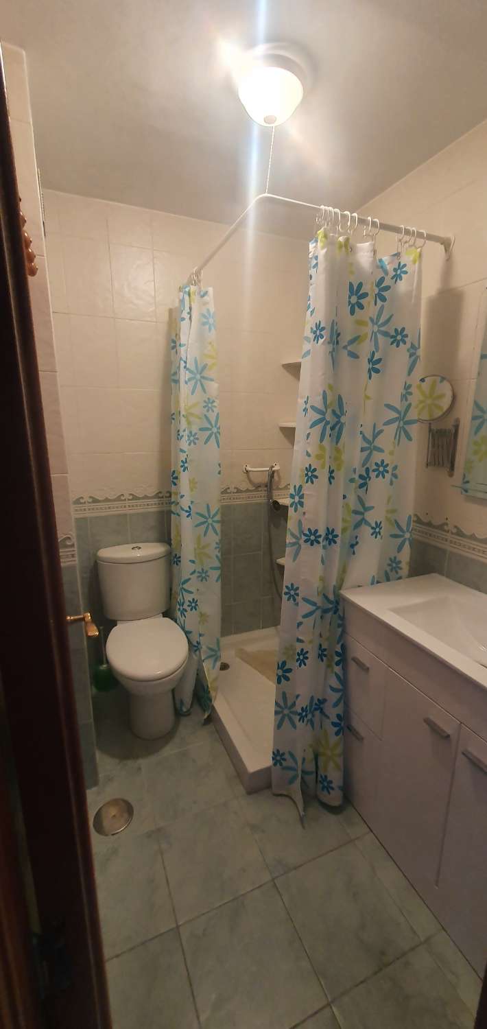 VENTA PISO CENTRICO EN FUENGIROLA