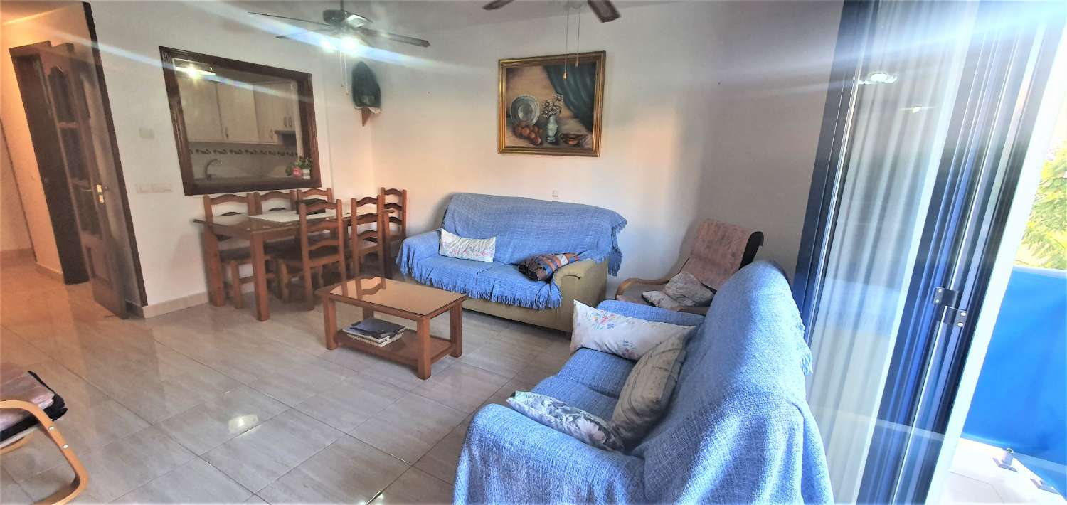 VENTA PISO CENTRICO EN FUENGIROLA