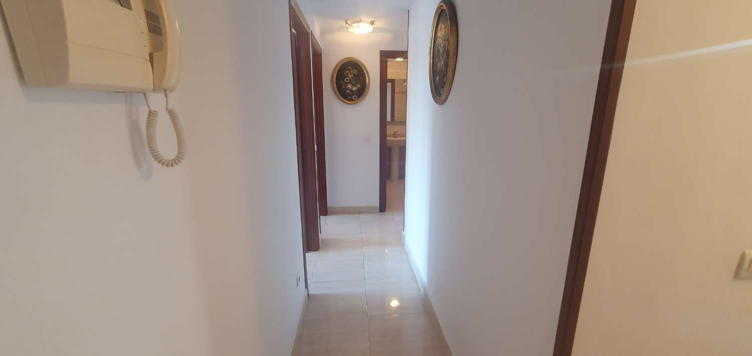 VENTA PISO CENTRICO EN FUENGIROLA