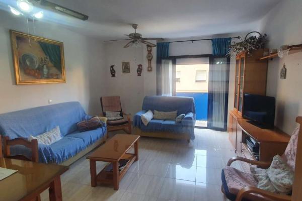 VENTA PISO CENTRICO EN FUENGIROLA